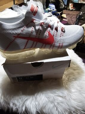 Nike Men' White and Red Flyknit Running Shoes